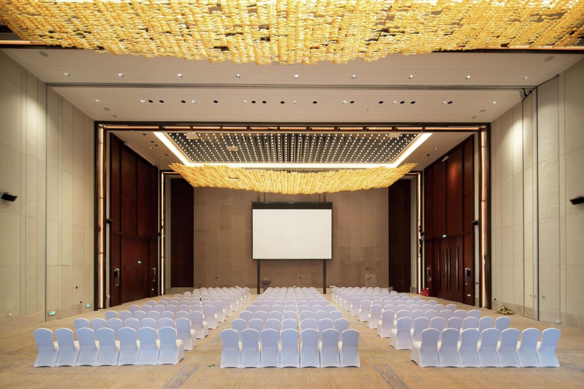 Hilton Garden Inn Zhuhai Hengqin Exterior photo